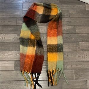 OAK + FORT Trendy Yellow and Green Scarf (Made in Korea)